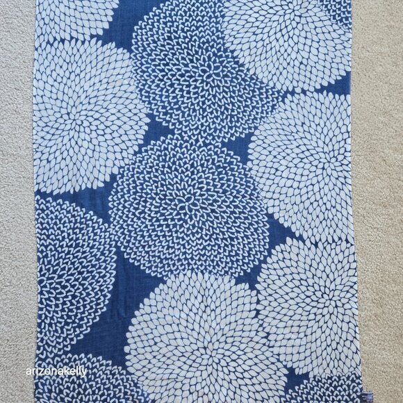 Cashmere Lightweight Scarf Chrysanthemum Dahlia Flower Floral - Picture 4 of 11